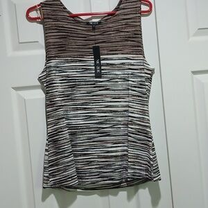 Brand new Nic+Zoe Medium